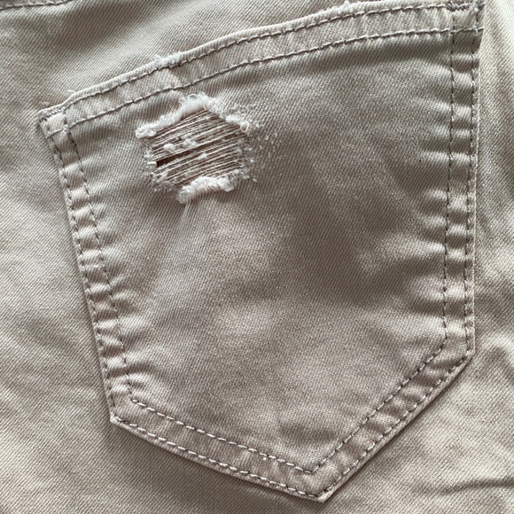 G by Guess Light Blush Distressed Ankle Pants - Picture 3 of 8